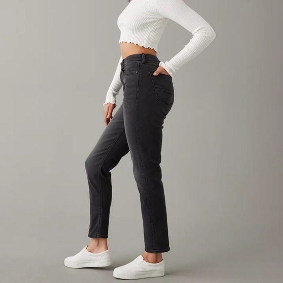 American Eagle Curvy Mom Jean High Rise - Picture 3 of 12